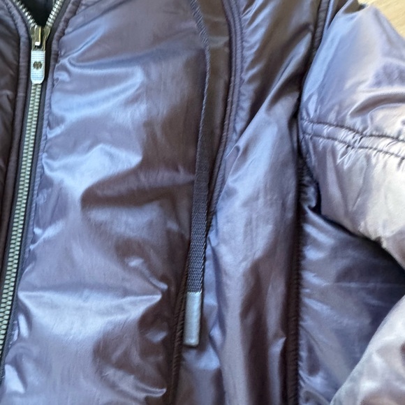 Lululemon Scuba Glyde Jacket Dark Boysenberry Excellent Like New Sz 10 - Picture 8 of 13